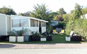 CAMPING Le Montourey Azur 78