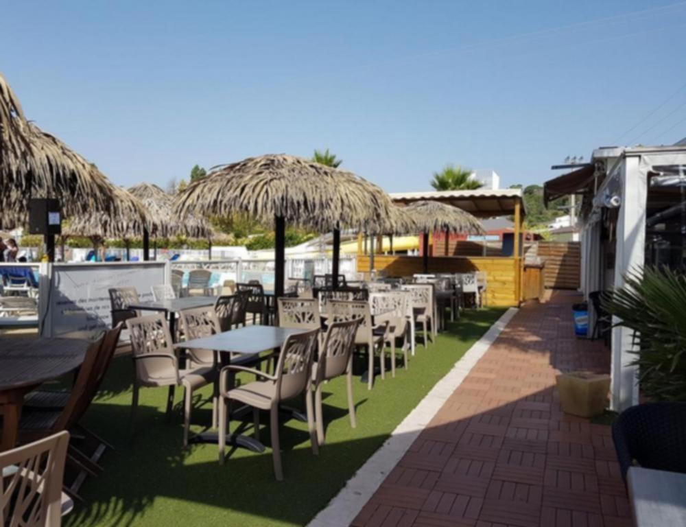 Hôtel CAMPING Le Montourey Azur 78 à Fréjus Extérieur photo