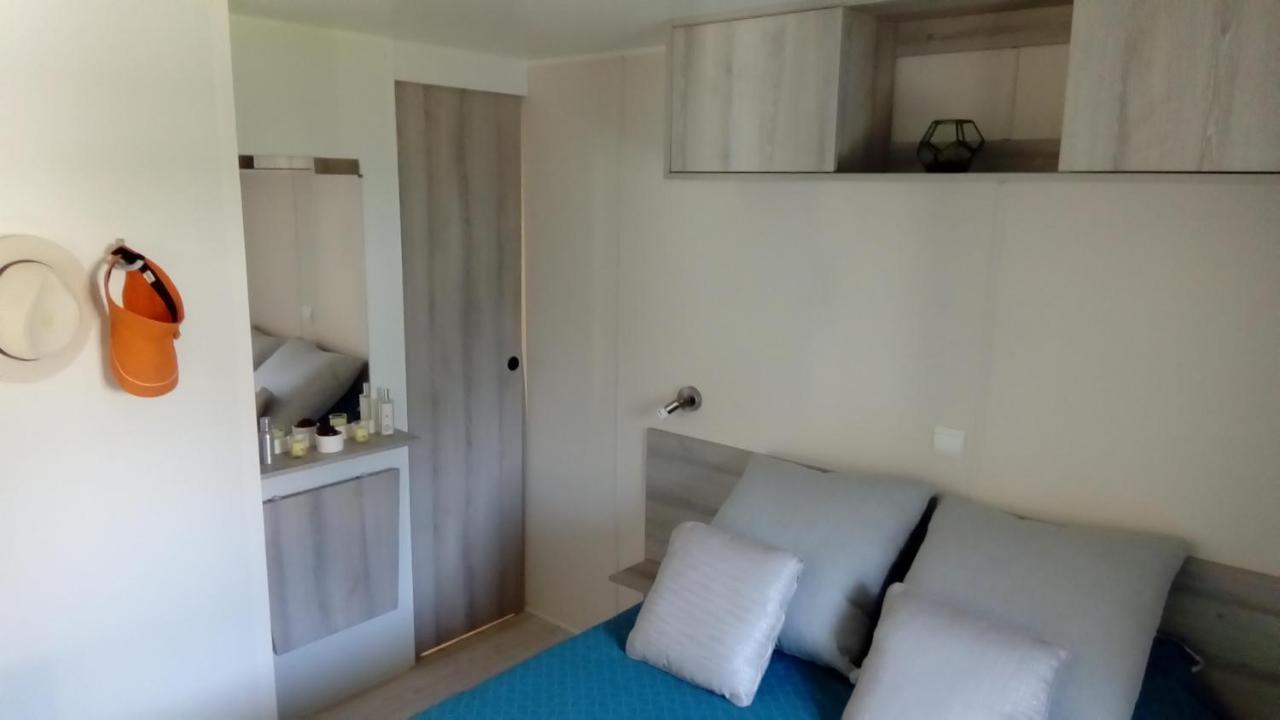Hôtel CAMPING Le Montourey Azur 78 à Fréjus Extérieur photo
