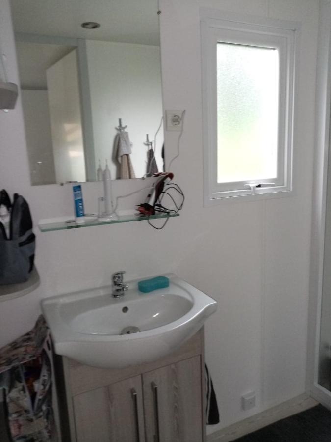 Hôtel CAMPING Le Montourey Azur 78 à Fréjus Extérieur photo